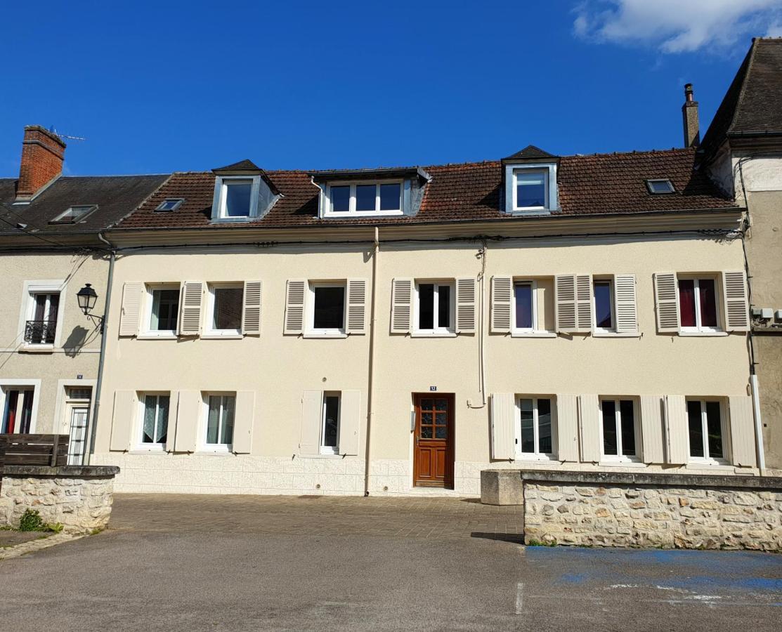 Appartement Avec Terrasse Gaillon Eksteriør billede