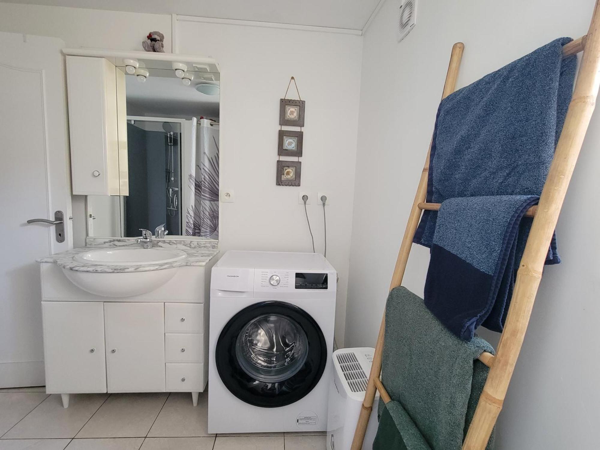 Appartement Avec Terrasse Gaillon Eksteriør billede
